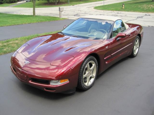 Chevrolet: corvette 50th anniversary edition