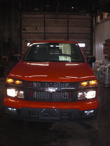 2006 chevrolet colorado 4x2 with 2.8 liter motor and 5 speed transmission