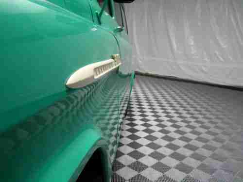 1955 CHEVY SUBURBAN CARRYALL! FRAME OFF RESTORED! EXTREMELY RARE! BEAUTIFUL!, US $26,000.00, image 7