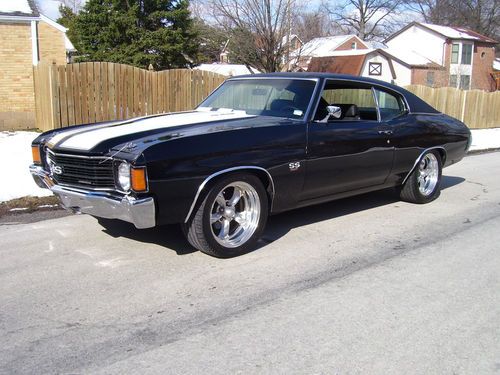 Tuxedo black 1972 chevelle supersport 454 replica!