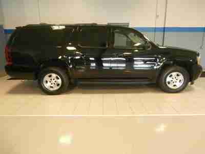 Sunroof Gm Certified 2 DVD Players Leather Heated Seats Blue Tooth 3rd Row, image 2