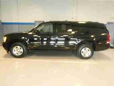 Sunroof Gm Certified 2 DVD Players Leather Heated Seats Blue Tooth 3rd Row, image 3