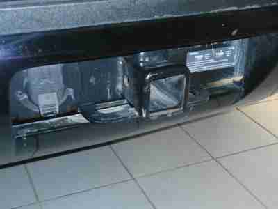 Sunroof Gm Certified 2 DVD Players Leather Heated Seats Blue Tooth 3rd Row, image 12