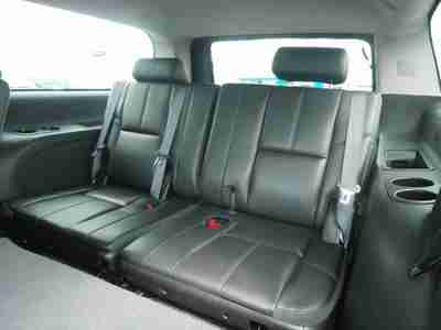 Sunroof Gm Certified 2 DVD Players Leather Heated Seats Blue Tooth 3rd Row, image 18