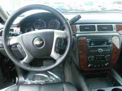 Sunroof Gm Certified 2 DVD Players Leather Heated Seats Blue Tooth 3rd Row, image 21