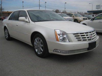 2010 cadillac dts sunroof, nav, bose , loaded