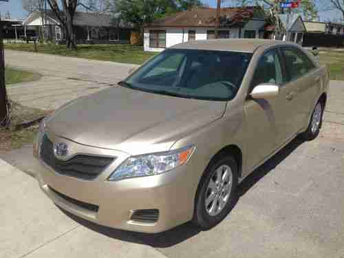 2011 Gold Toyota Camry, US $14,000.00, image 3