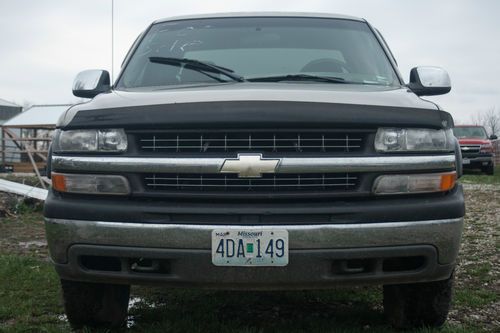2001 chevy silverado 4x4 ext cab 5.3l vortec mileage:200k