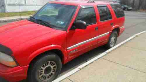 1999 GMC Jimmy Envoy Sport Utility 4-Door 4.3L  For Parts, image 2