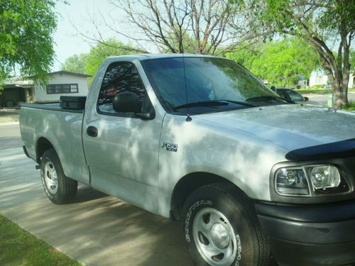 2004  f 150 ford heritage