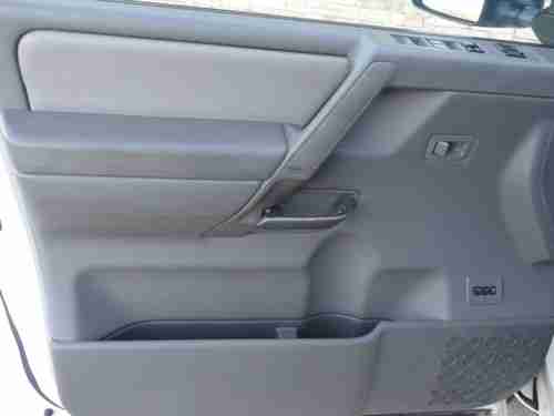 2006 Nissan Titan LE Crew Cab Pickup 4-Door 5.6L, US $12,995.00, image 9
