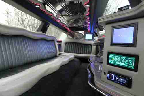 2007 Lincoln Town car 180 inch stretch with a 5th door!, US $32,475.00, image 8