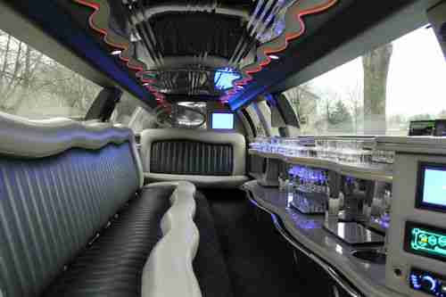 2007 Lincoln Town car 180 inch stretch with a 5th door!, US $32,475.00, image 9