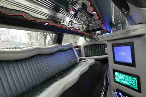 2007 Lincoln Town car 180 inch stretch with a 5th door!, US $32,475.00, image 13