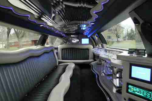 2007 Lincoln Town car 180 inch stretch with a 5th door!, US $32,475.00, image 15