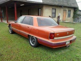 1991 oldsmobile 98 regency elite sedan 4-door 3.8l, show car, award winner