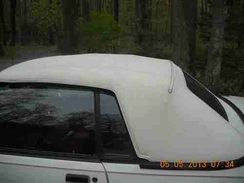 1983 Ford Mustang GLX Convertible 2-Door 3.8 V-6, image 4