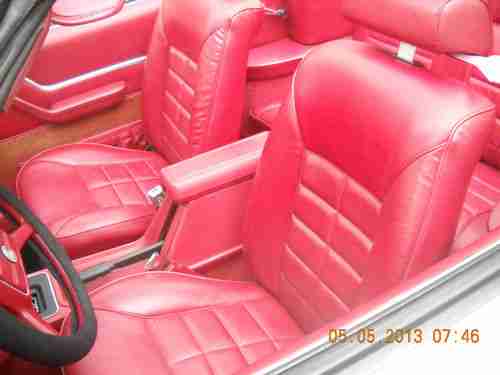 1983 Ford Mustang GLX Convertible 2-Door 3.8 V-6, image 13