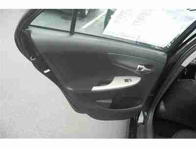 S 1.8L Bluetooth Traction control - ABS and driveline Rear defogger Tachometer, US $17,499.00, image 8