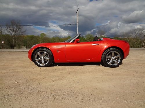 2009 pontiac solstice 9500 miles showroom new