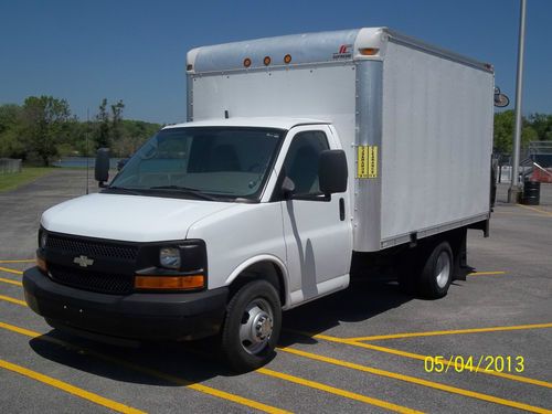 2008 chevy boxtruck express 3500 dually 12' box w/liftgate !!!best price here!!!