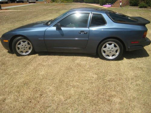 Porsche 944 s2