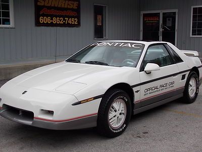 1984 pontiac fiero indy pace car 1of 2000 built low miles !!!