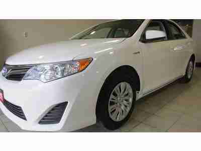 Hybrid LE Hybrid-electric 2.5L CD Front Wheel Drive Power Steering AM/FM Stereo, image 4