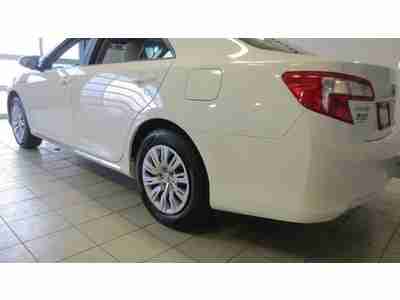 Hybrid LE Hybrid-electric 2.5L CD Front Wheel Drive Power Steering AM/FM Stereo, image 7