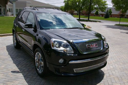 2011 gmc acadia denali awd, nav,leather, panroof,xinon lights, rebuilt, warranty