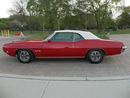 1970 pontiac gto 4 -speed convertible  with pontiac historical society docs