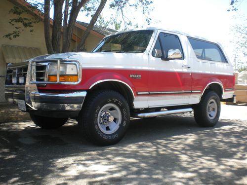 1992 ford bronco xlt sport utility 2-door 5.0l