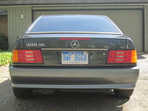 Nice 1991 Mercedes Convertible 300SL, image 4