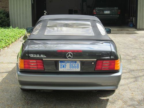 Nice 1991 Mercedes Convertible 300SL, image 8