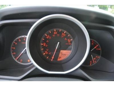 4WD/4X4 Transferrable Warranty 6 Cylinder Auto Fully Loaded, US $31,000.00, image 8