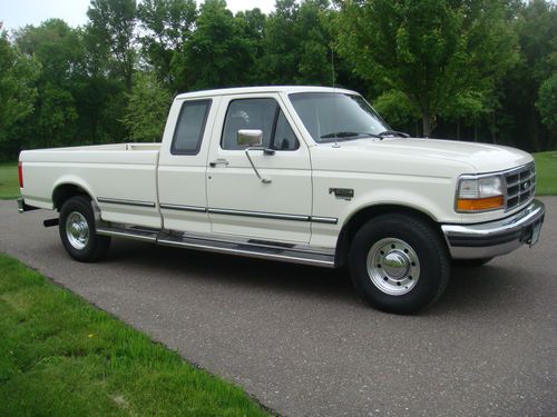 1996 Ford F-250 XL Extended Cab Pickup 2-Door 7.3L, image 5