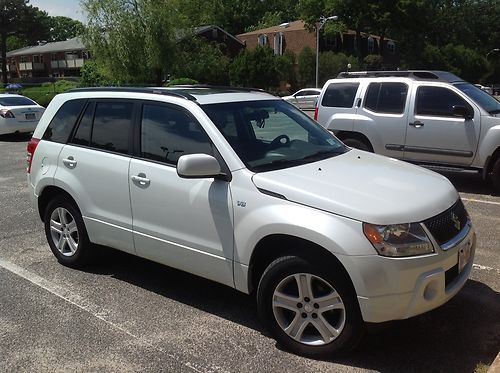 2007 suzuki grand vitara luxury sport utility 4-door 2.7l