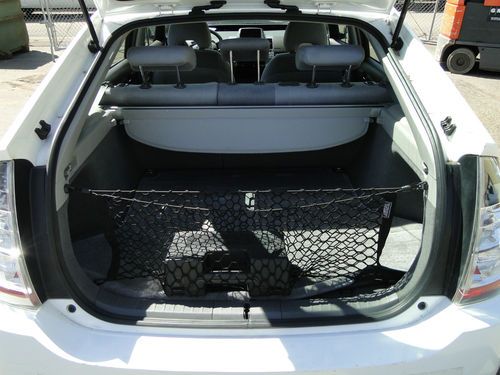 2004 Toyota Prius 4 Door Liftback Hybrid, image 8