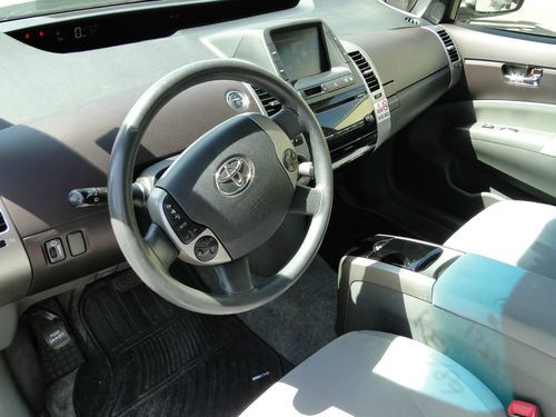 2004 Toyota Prius 4 Door Liftback Hybrid, image 20