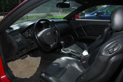 2003 Hyundai Tiburon Base Coupe 2-Door 2.0L, image 8