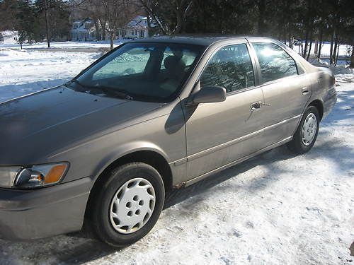 1999 toyota camry le sedan 4-door 2.2l