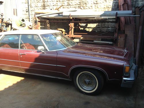 1976 old oldsmobile 98 4 door sedan gm car auto automobile