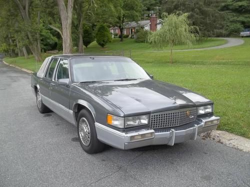 1989 cadillac deville base sedan 4-door 4.5l beautiful, no reserve, low miles