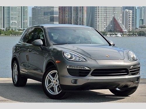 2011 porsche cayenne s v8 8speed automatic 4-door suv