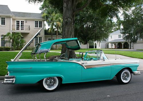 Gorgeous ultra rare-full restoration - 1957 ford fairlane skyliner - 56k orig mi