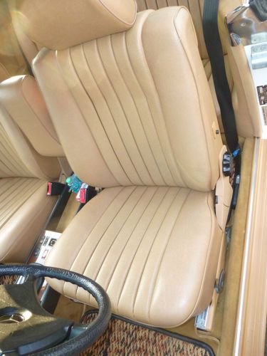 1983 Mercedes-Benz 300CD Base Coupe 2-Door 3.0L LOW miles Impeccable Condition, image 10
