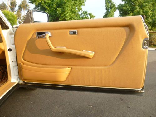 1983 Mercedes-Benz 300CD Base Coupe 2-Door 3.0L LOW miles Impeccable Condition, image 20