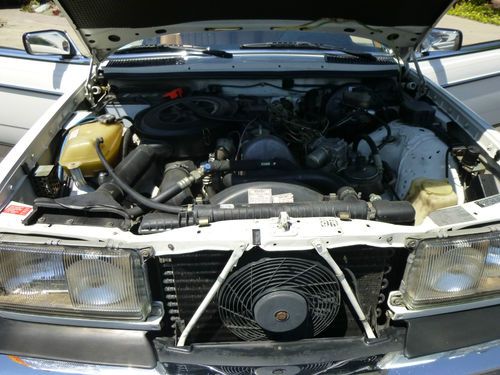 1983 Mercedes-Benz 300CD Base Coupe 2-Door 3.0L LOW miles Impeccable Condition, image 21