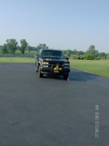 1997 chevy tahoe sport loaded 4 wheel drive;