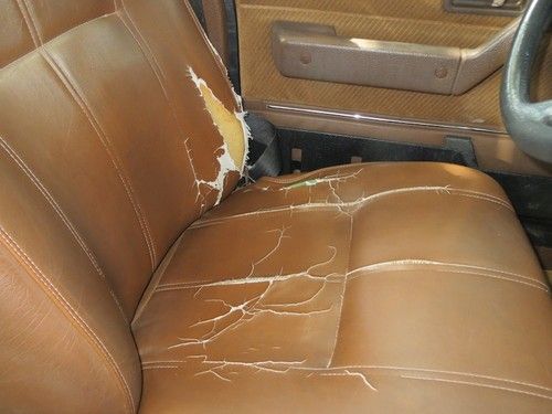 Volvo 240 DL Wagon 1988, image 2